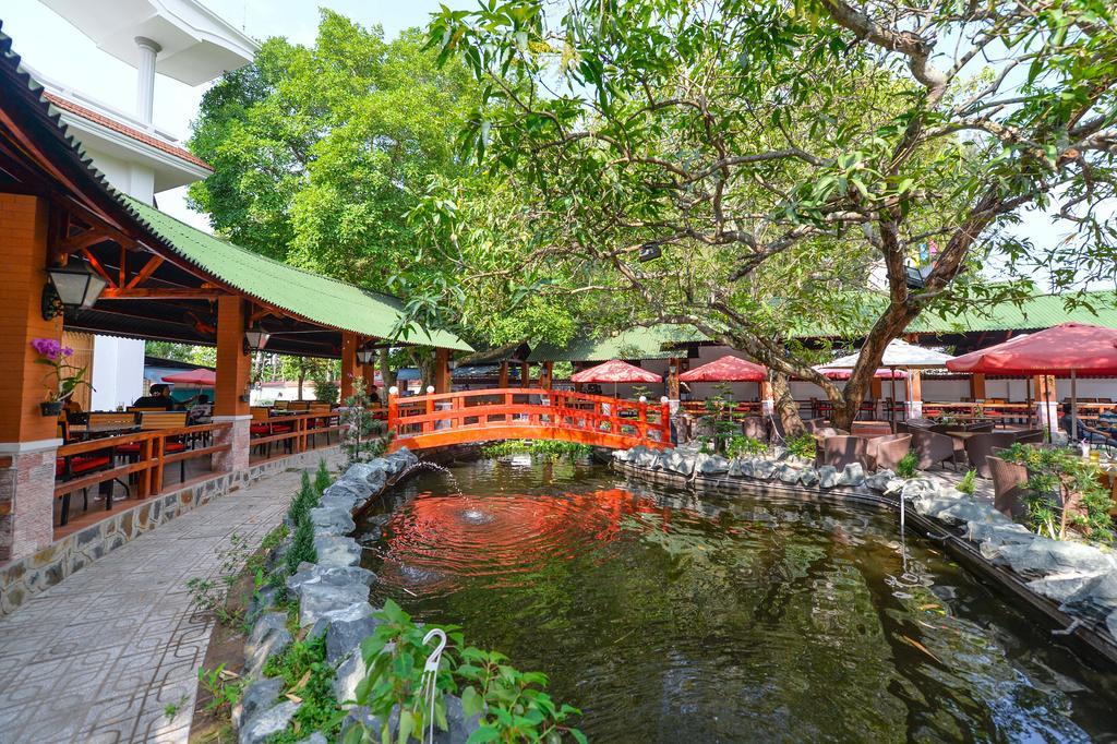 Hoa Binh 2 Hotel Long Xuyên Extérieur photo