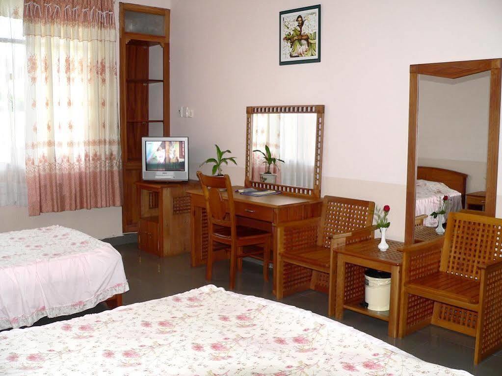 Hoa Binh 2 Hotel Long Xuyên Extérieur photo